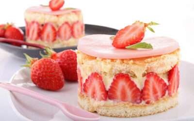 Master the Art of Cake Decorating with Strawberries