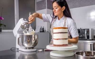 The Ultimate Cake Decorating Kit: Everything You Need for Beautiful Creations