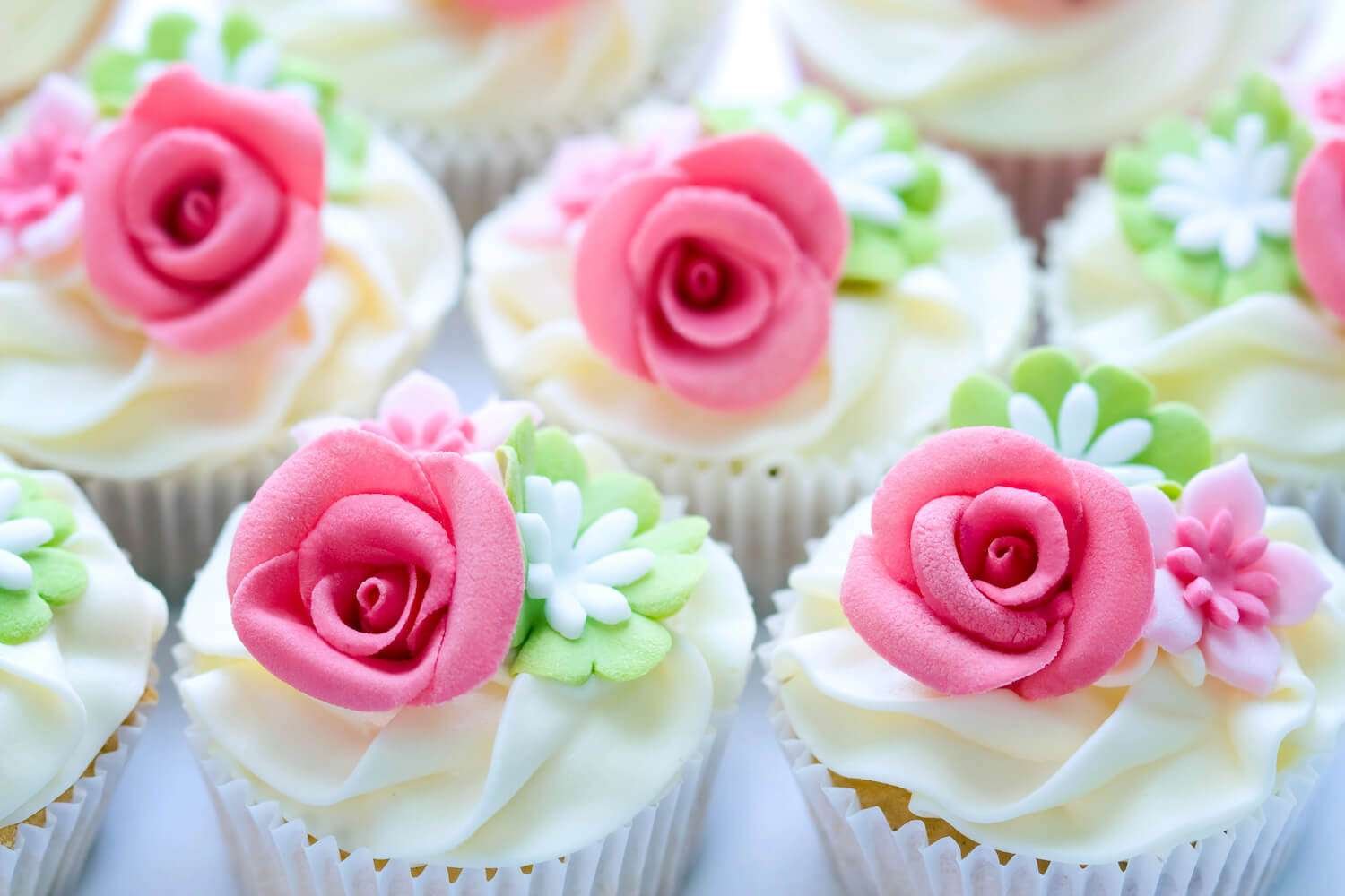 Top Cake Decorating Tips for Beginners / Bake Batter & Beyond
