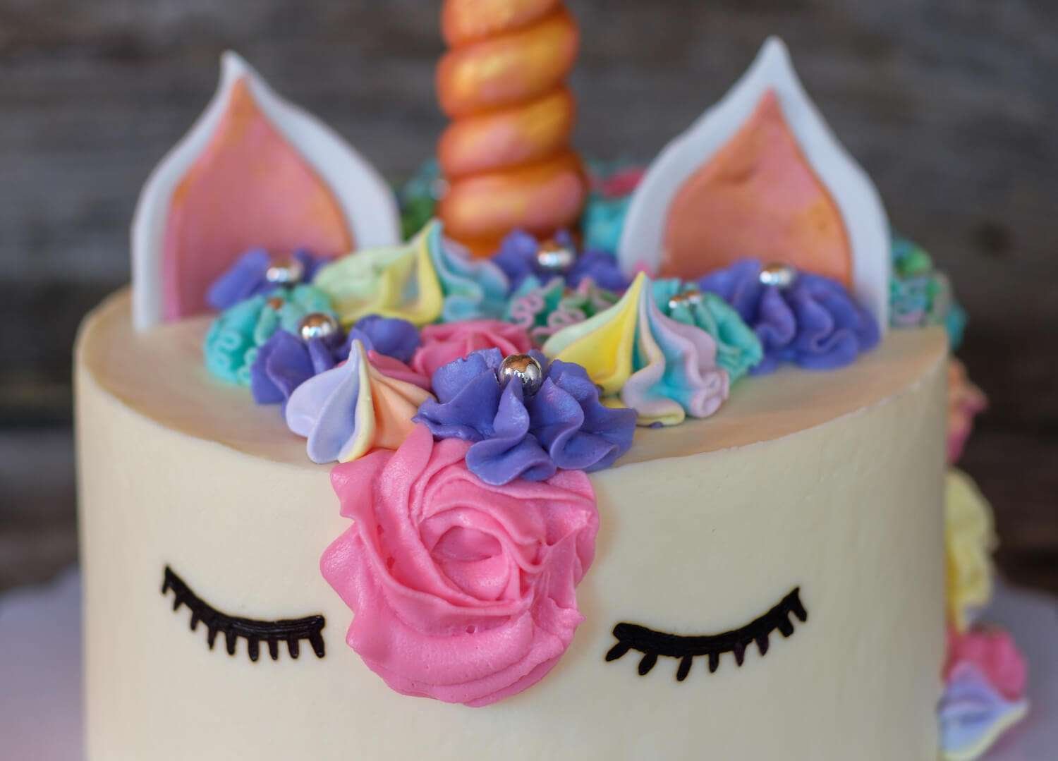 The Essential Elements in Creating a Unicorn Cake Topper / Bake Batter & Beyond