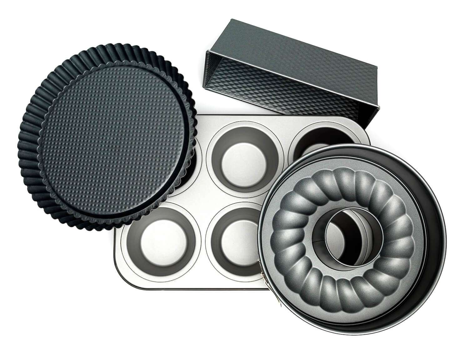 Essential Cake Baking Tools and Equipment / Bake Batter & Beyond