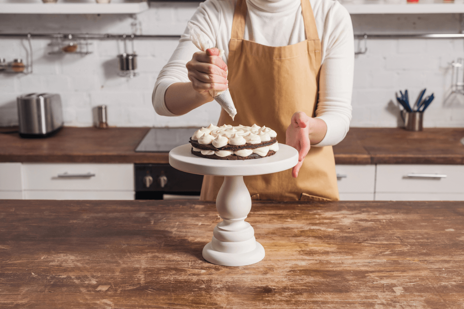 The Ultimate Guide to DIY Cake Decorating | Bake Batter & Beyond