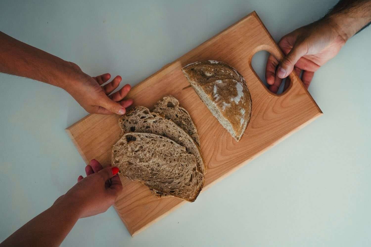 The Essential Sourdough Baking Tools: A Complete Guide / Bake Batter & Beyond