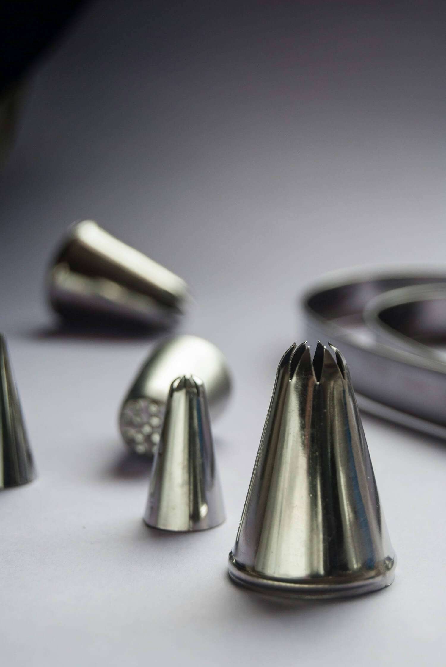 Vintage Cake Decorating: Timeless Techniques and Elegant Designs / Bake Batter & Beyond