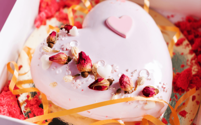 The Best Flowers for Cake Decorating