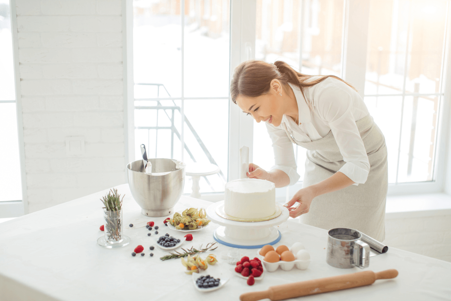 10 Must-Have Cake Decorating Tool Sets for Baking Enthusiasts in 2024 | Bake Batter and Beyond