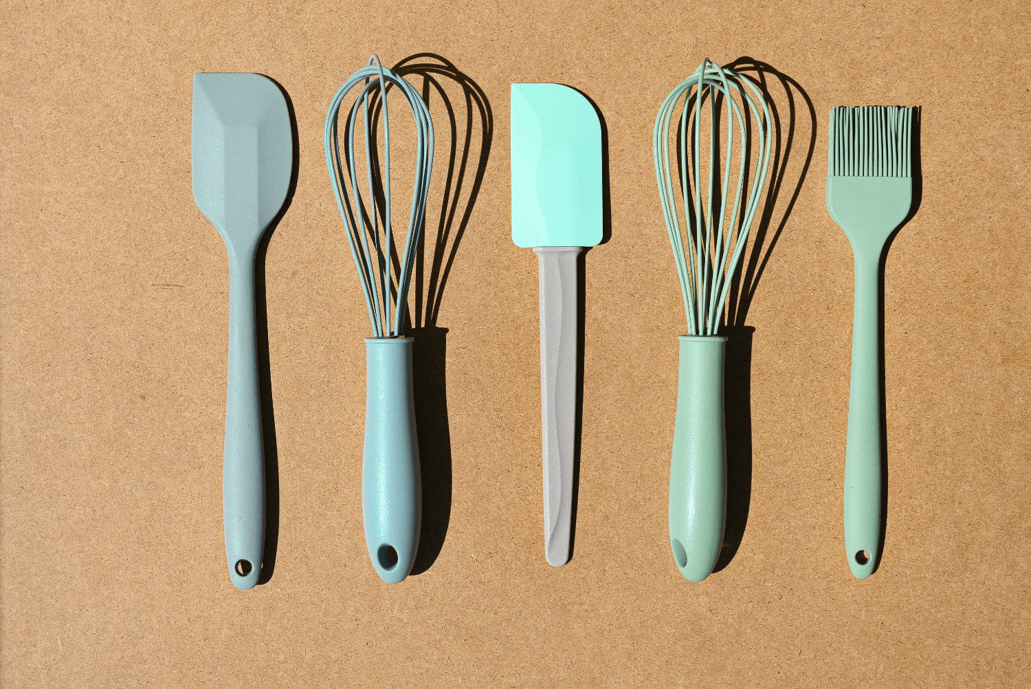 10 Must-Have Cake Decorating Tool Sets for Baking Enthusiasts in 2024 | Bake Batter and Beyond