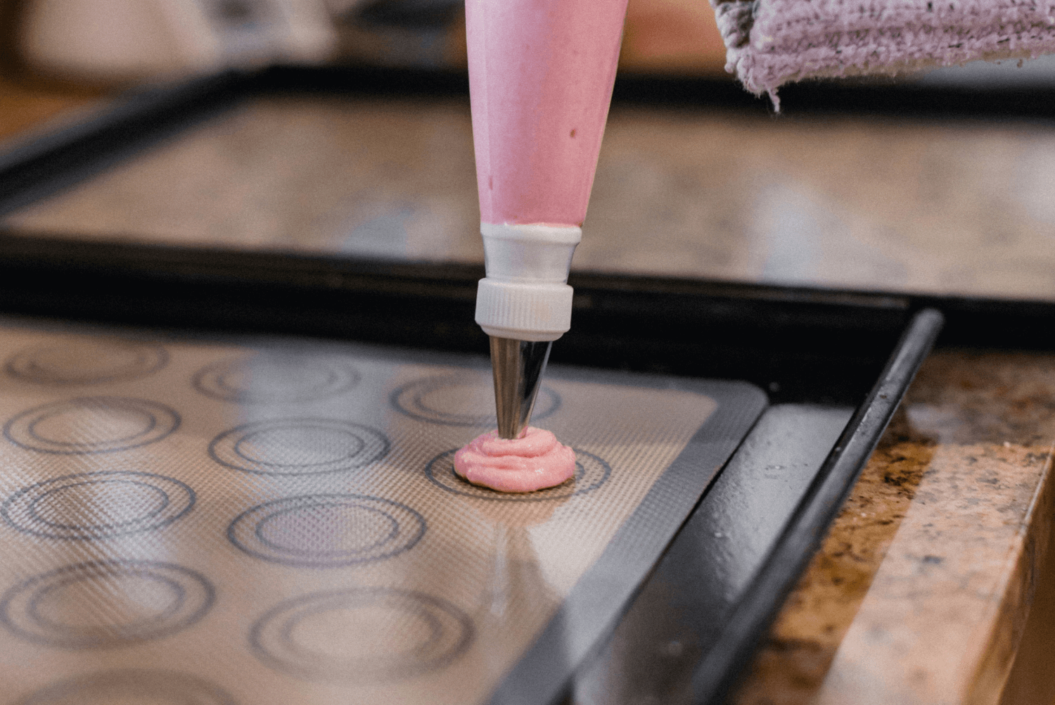 10 Must-Have Cake Decorating Tool Sets for Baking Enthusiasts in 2024 | Bake Batter and Beyond