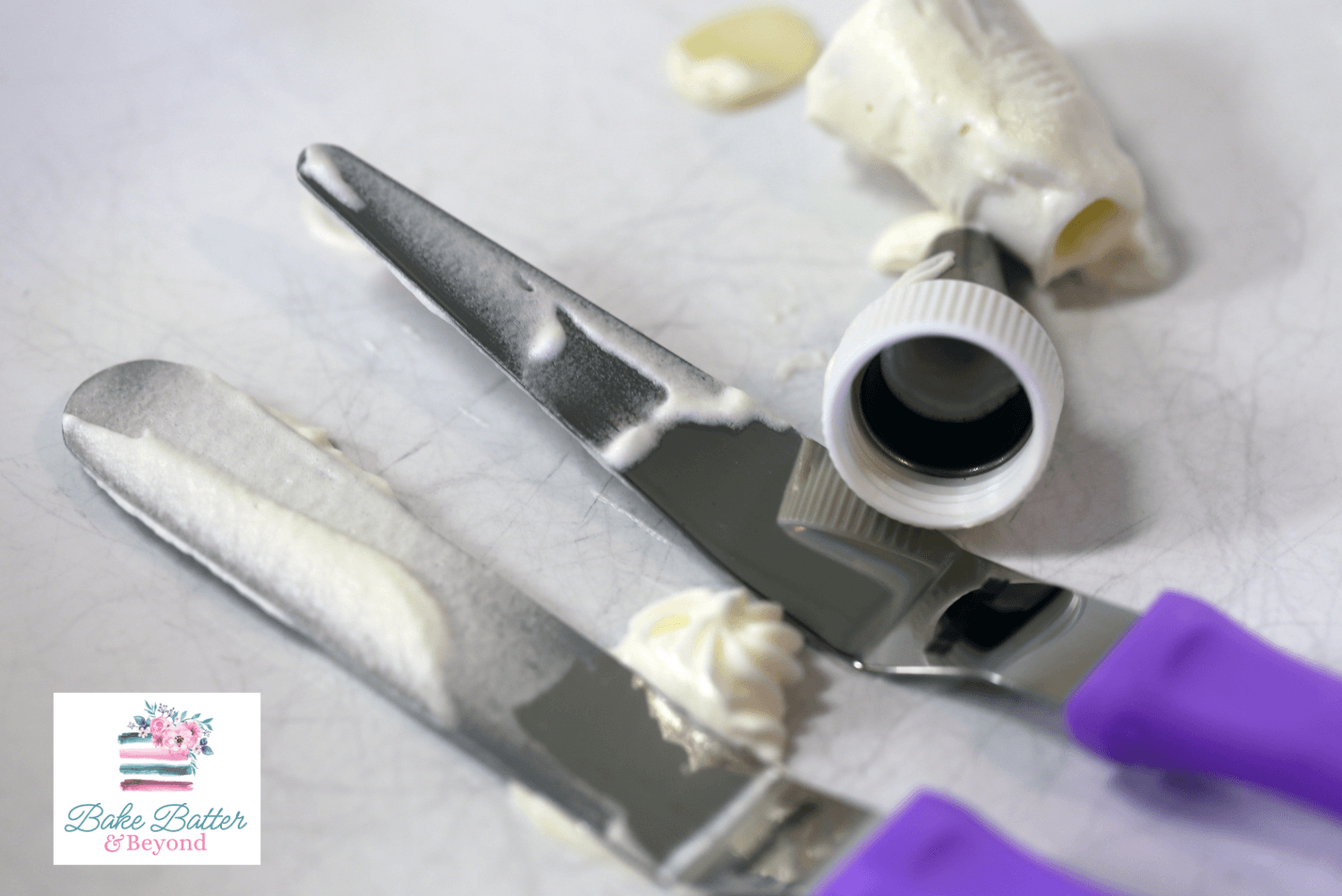 10 Must-Have Cake Decorating Tool Sets for Baking Enthusiasts in 2024 | Bake Batter and Beyond