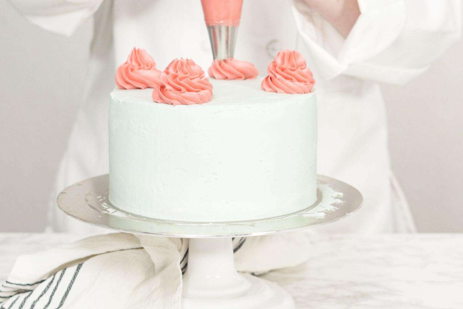 How to Save Curdled Buttercream: Tips and Tricks for Smooth Frosting | Bake Batter and Beyond